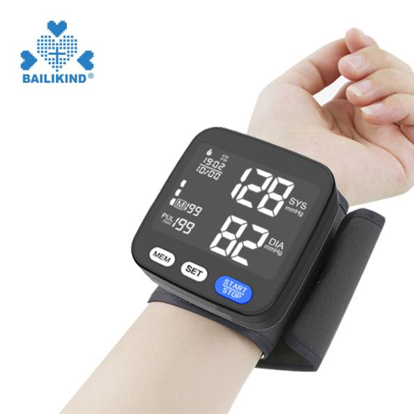 Ang paraan ng paggamit ng Digital Wrist Blood Pressure Monitor